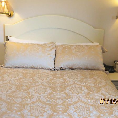 Hunters Lodge Guest House Southampton Eksteriør bilde